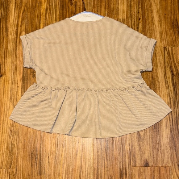 Jolie women’s large 12 14 top blouse Beige Ruffle V-Neck peplum stretch ribbed - Picture 4 of 7